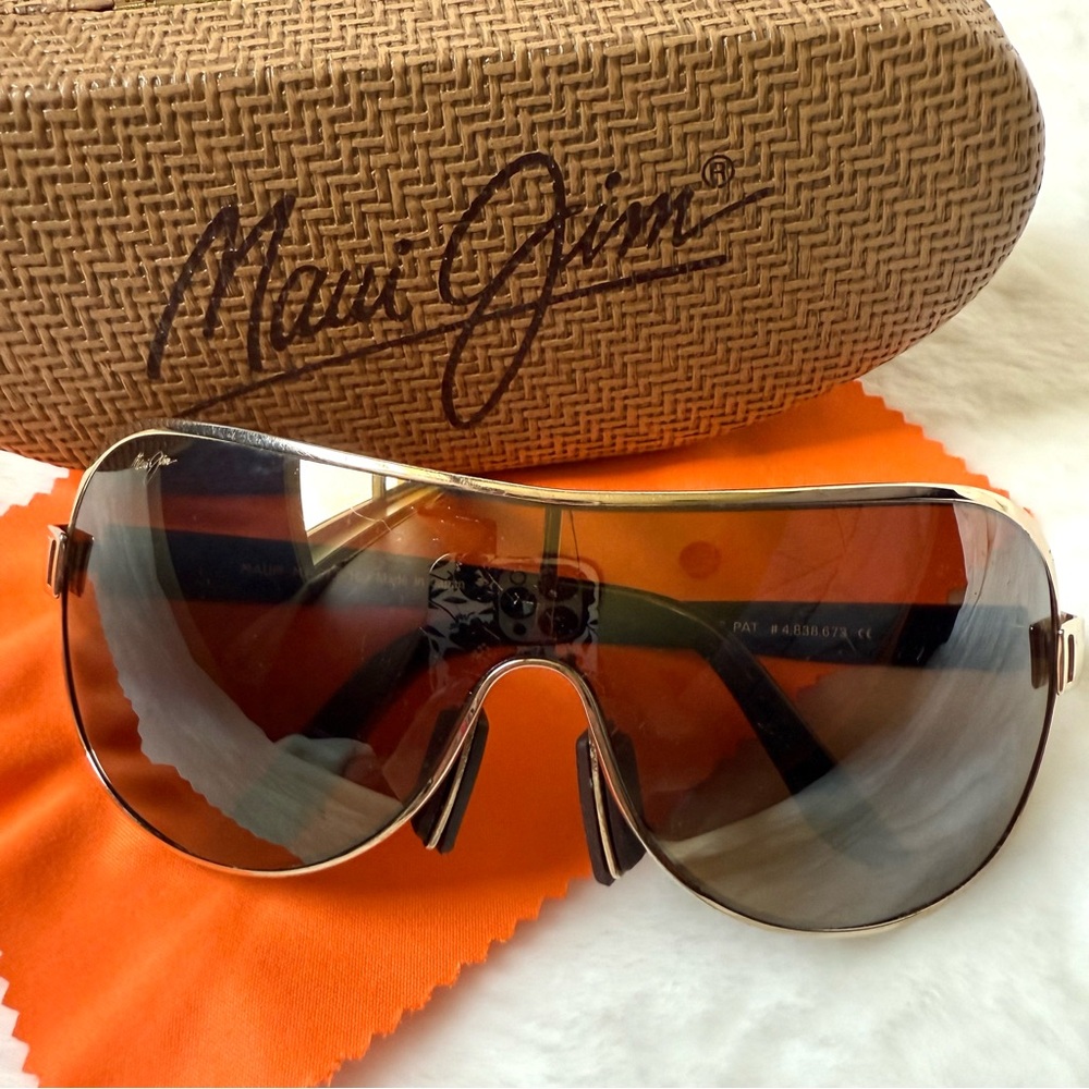 Maui Jim Maka Polarized Aviator Wrap Sunglasses with Hard Case Gold Brown